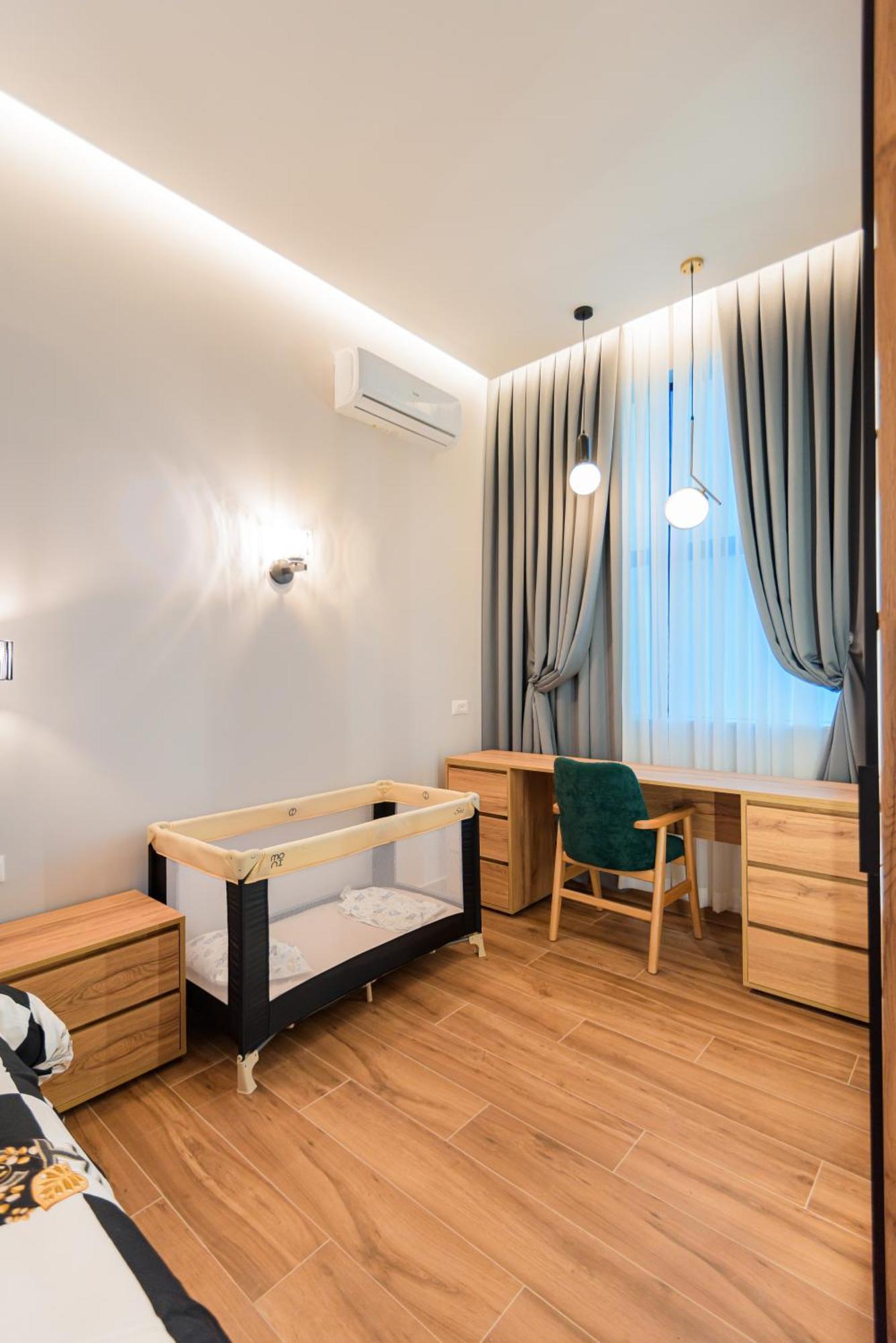 Lux Holidays Durrës Eksteriør billede